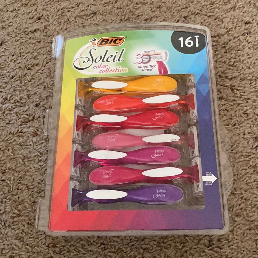 Bic soleil color collection razors 15 count new